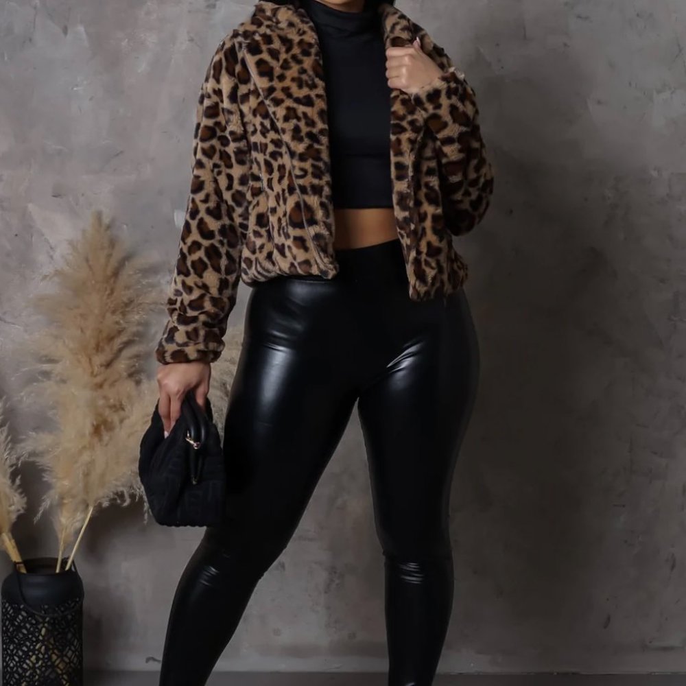Fit My Skin - Black Leggings